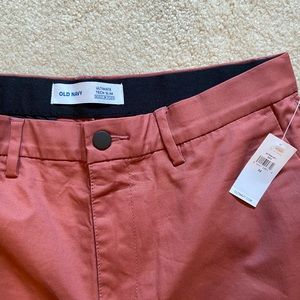 NWT Old Navy Men’s (32) Rust shorts
